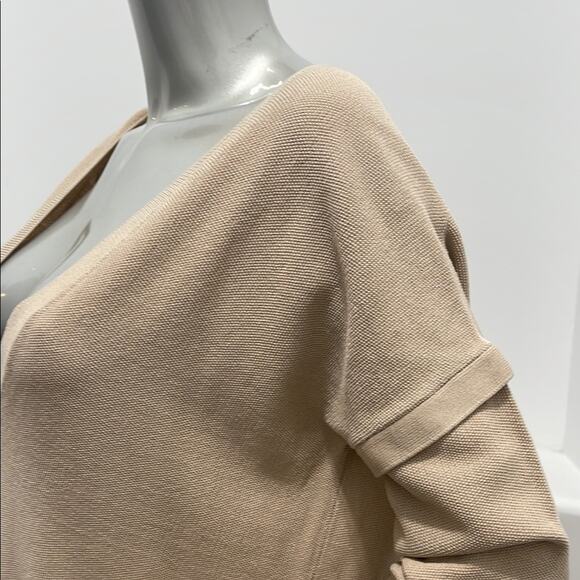 Brochu Walker Name Brand Cut Off Beige V-Neck  Asymmetrical Women's Sweater - Picture 8 of 12